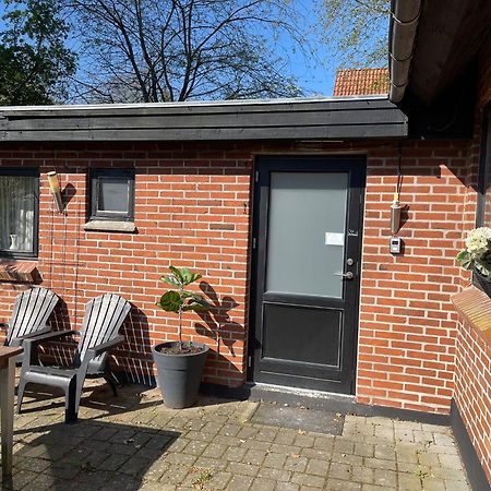 5 Minute Walk To Lego House - Perfect Location - Studio Room With Private Entrance - Garden On Site Билунд Екстериор снимка